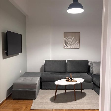 Cozy Apartment In The Heart Of Афины Экстерьер фото